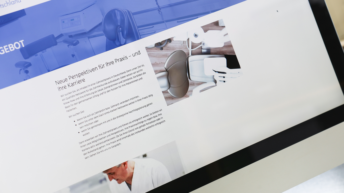 X-und-Y-Design-Colusseum-Dental-Deutschland-3205 X und Y Design Colusseum Dental Deutschland